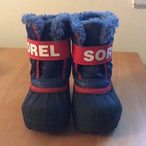 Sorel toasty toddler boots!  Size 5
